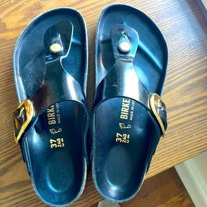 Birkenstock size 37 black high shine Gizeh patent black
